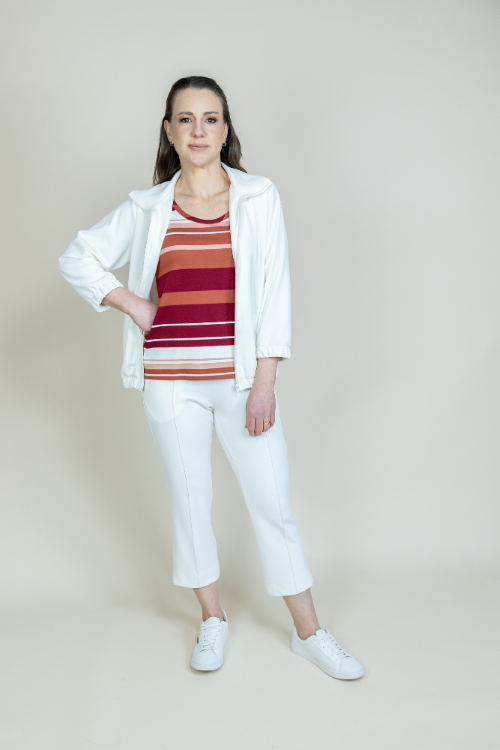 Magrinha peituda apertadinha fazendo sexo - Calça Capri Fendii Offwhite